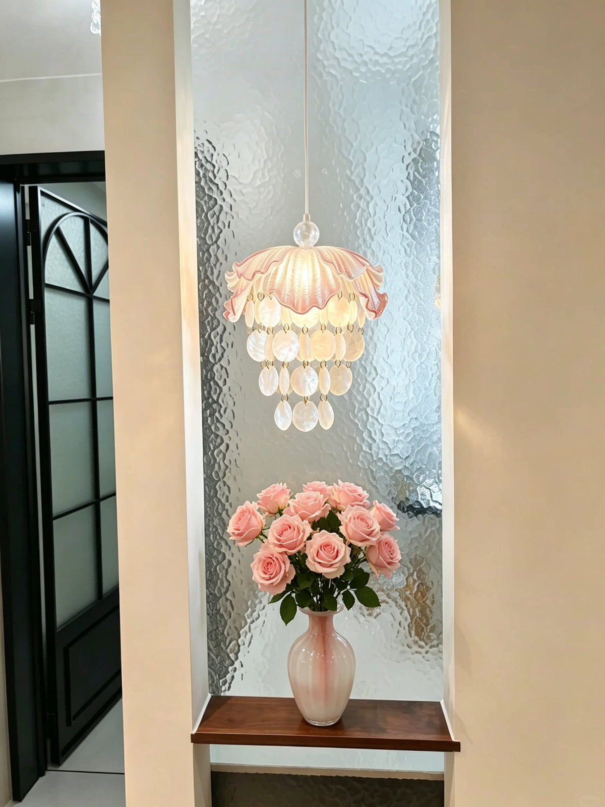 European Minimalist Princess-Style Crystal and Shell Bedside Pendant Light