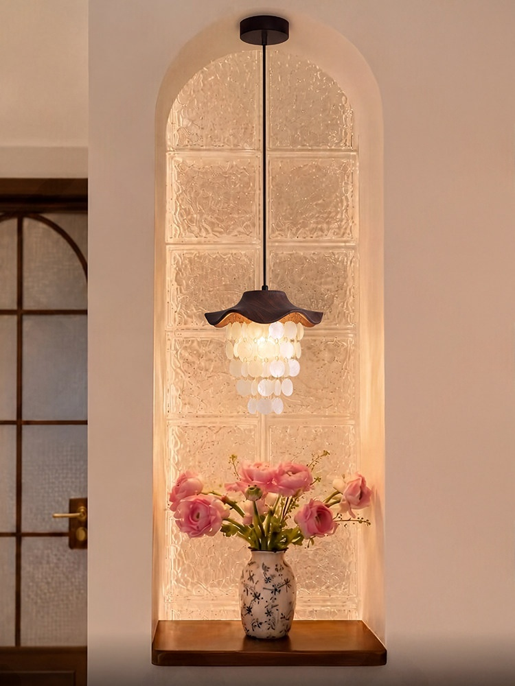 Shell Wind Chime Pendant Light