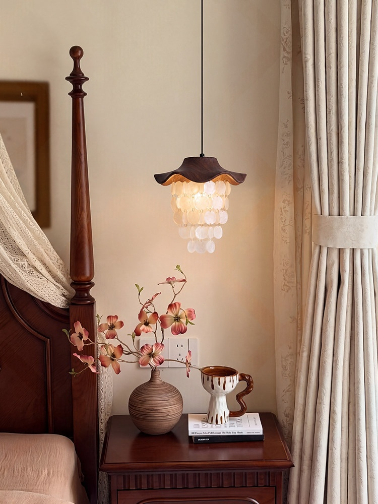 Shell Wind Chime Pendant Light