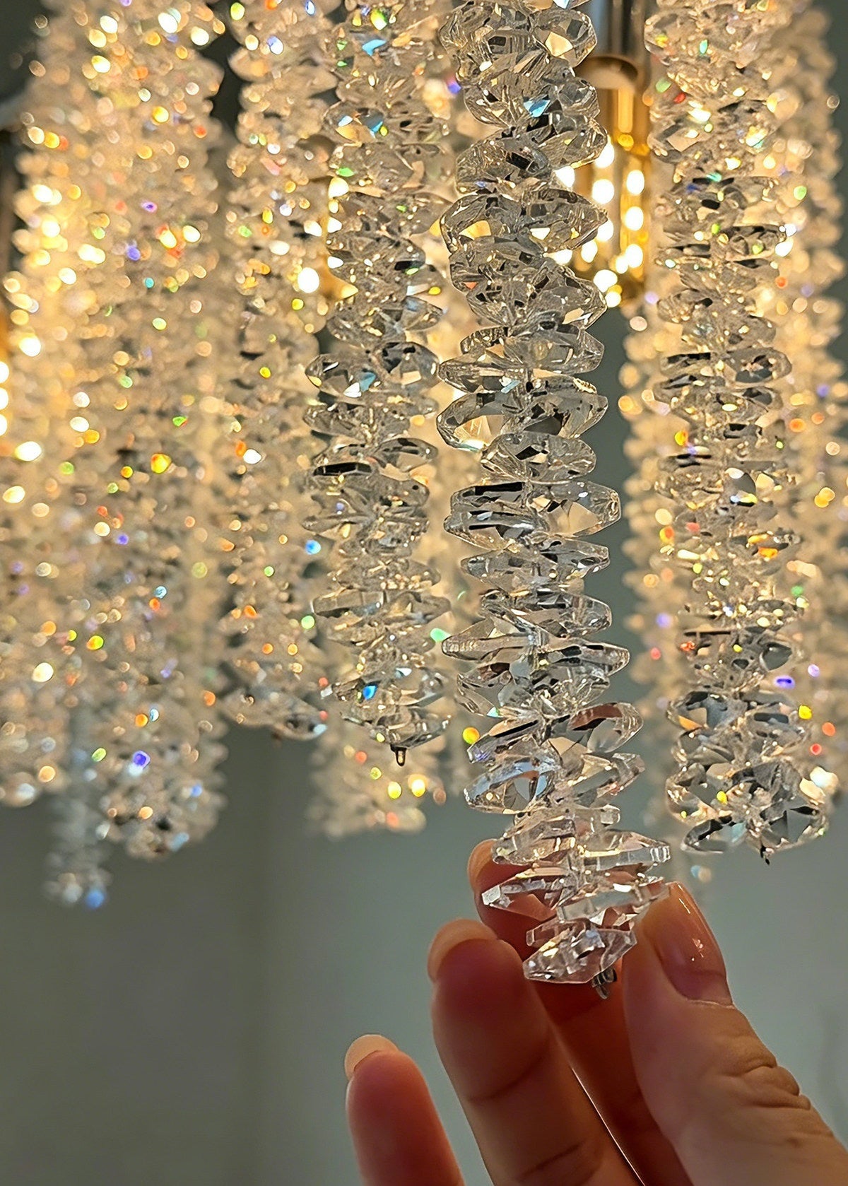 New French-style crystal chandelier for living rooms; premium imported Egyptian crystal; suitable for luxury villa foyers, dining rooms, and master bedrooms; features a "quiet luxury" aesthetic.