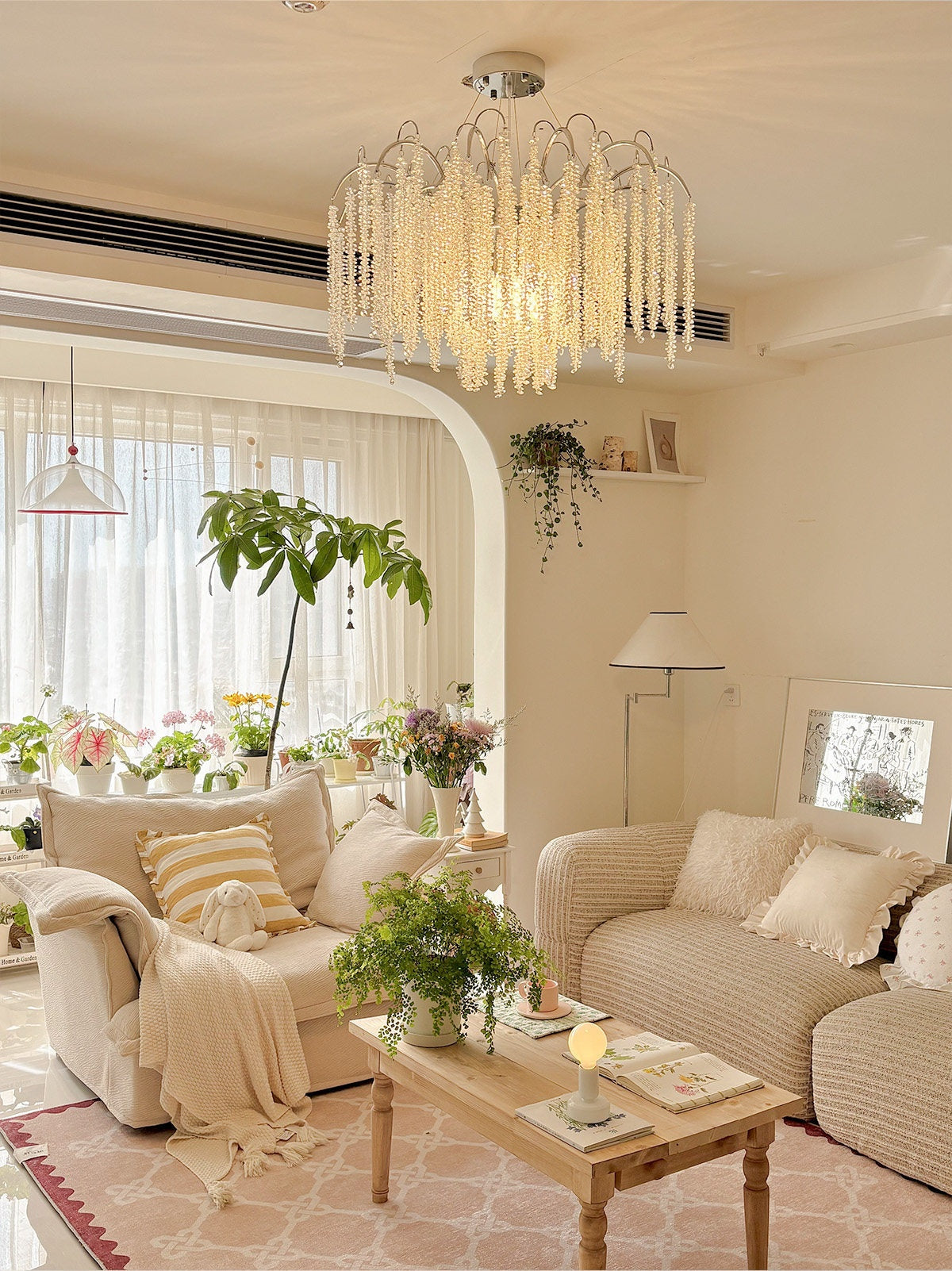 New French-style crystal chandelier for living rooms; premium imported Egyptian crystal; suitable for luxury villa foyers, dining rooms, and master bedrooms; features a "quiet luxury" aesthetic.