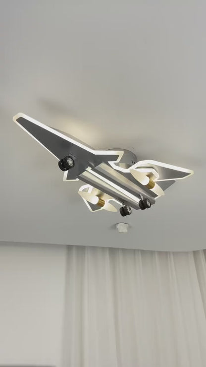Pendelleuchte in Form eines Kampfjets